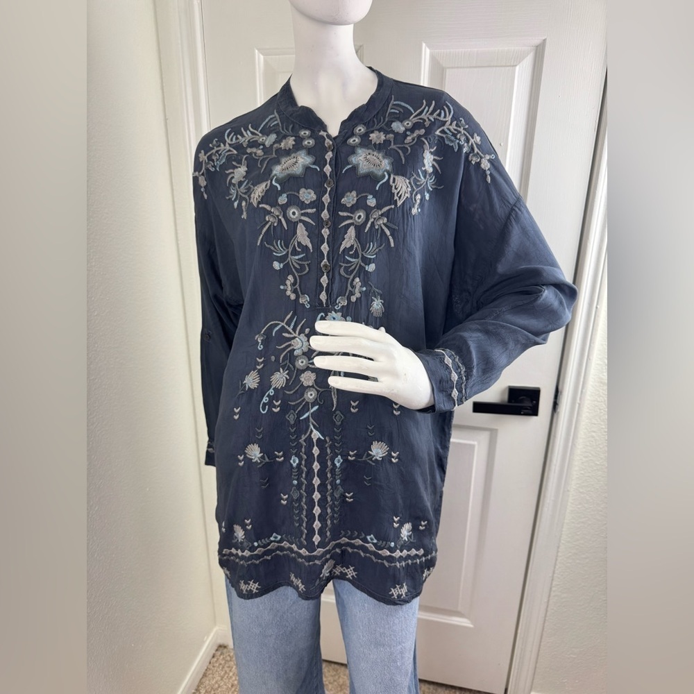 Johnny Was Navy Blue Tunic/Top Boho Blouse, Sz S, Embroidered, Cupra Rayon.